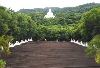 Theppitak Punnaram Temple : White Buddha Ѵ෾Էѡس Ѵǧ͢